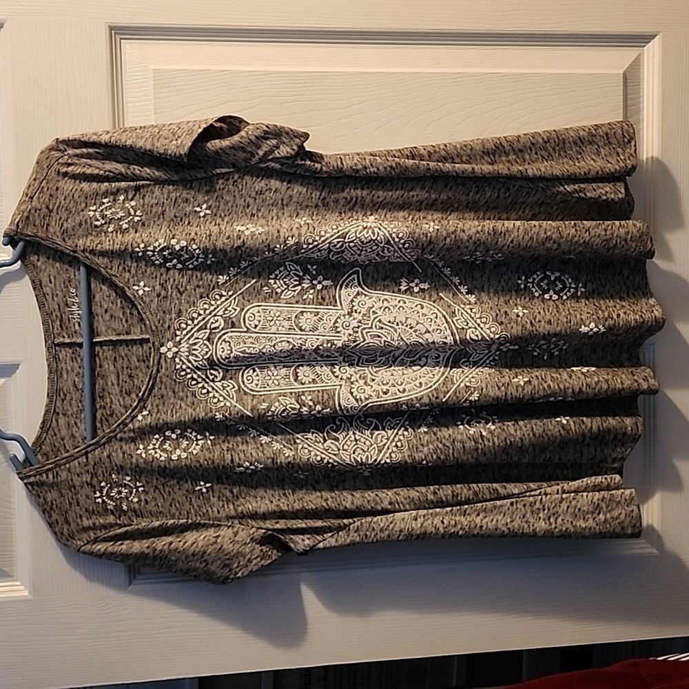 Style & Co. gray t-shirt Large